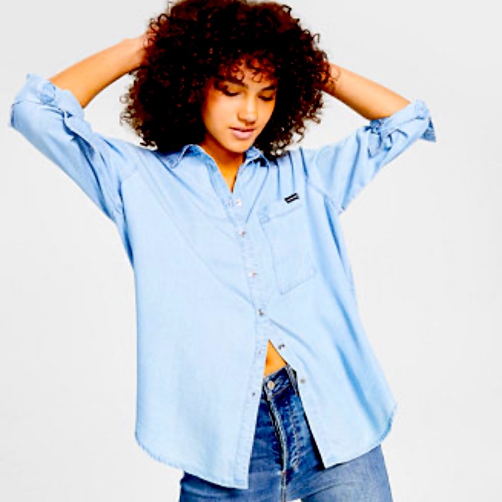 NWT  SM Women’s Calvin Klein Jeans long sleeve button up top